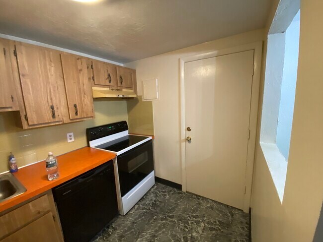 Photo - 20 Erick Rd Unit 21