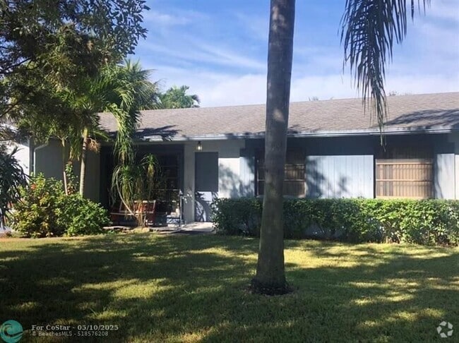 Building Photo - 8431 NW 3rd St Rental