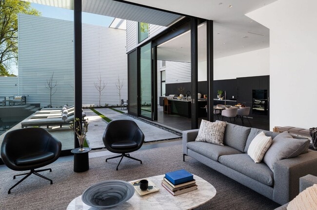 Photo - 214 Tucker St