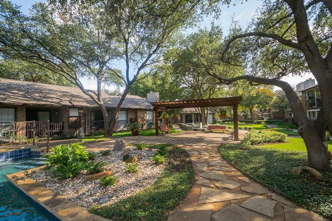 Photo - Legacy Apartments