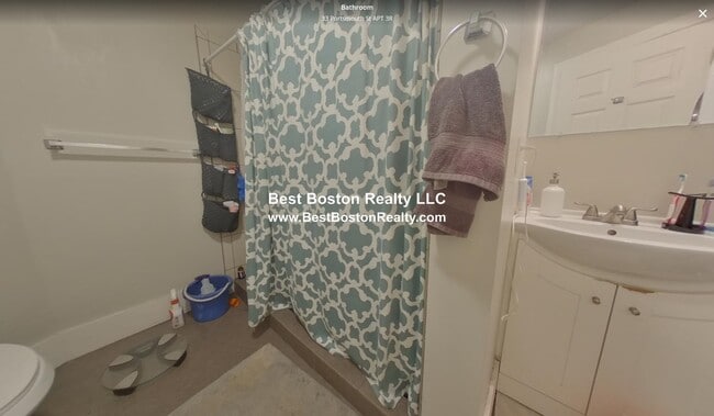 Photo - 33 Portsmouth St Unit 3R