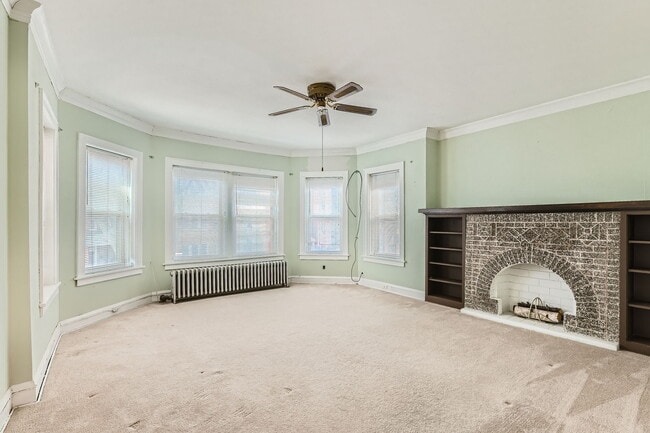 Photo - 3529 N Lowell Ave Unidad 2N