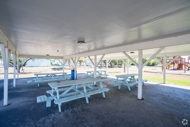 Oak Terrace Pavilion