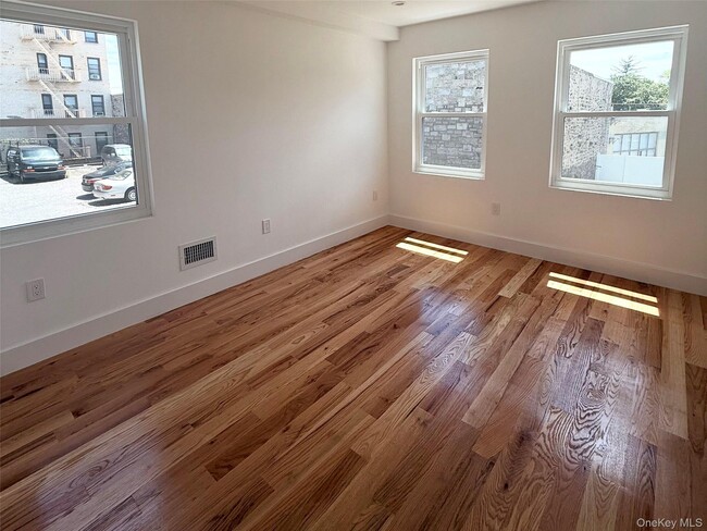 Photo - 342 E 234th St Unit 1