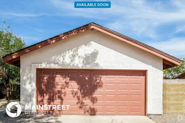 Building Photo - 11345 N 82nd Dr Rental
