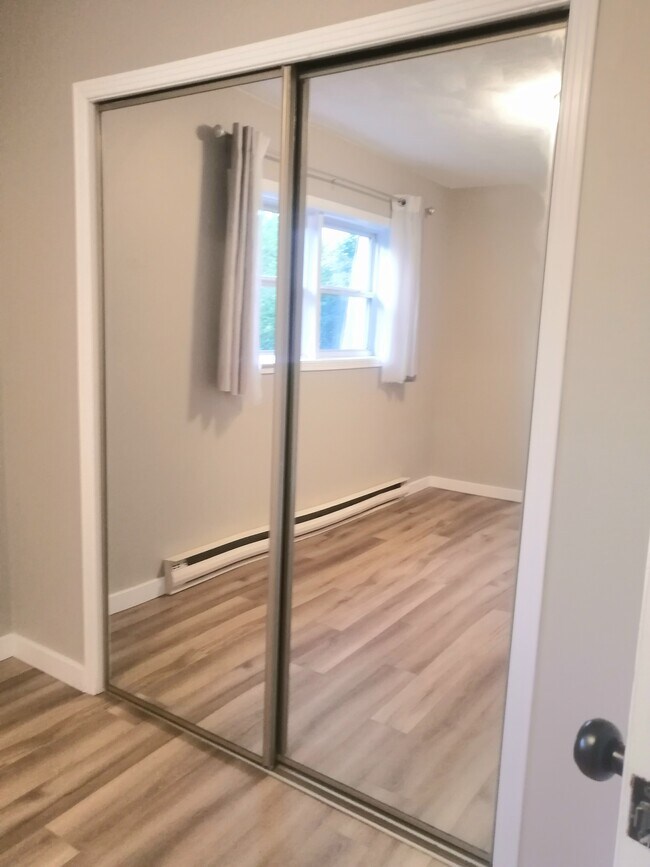 Photo - 1 Bed / 1 Bath Apartment for Rent! Available May 1st! Unité 6