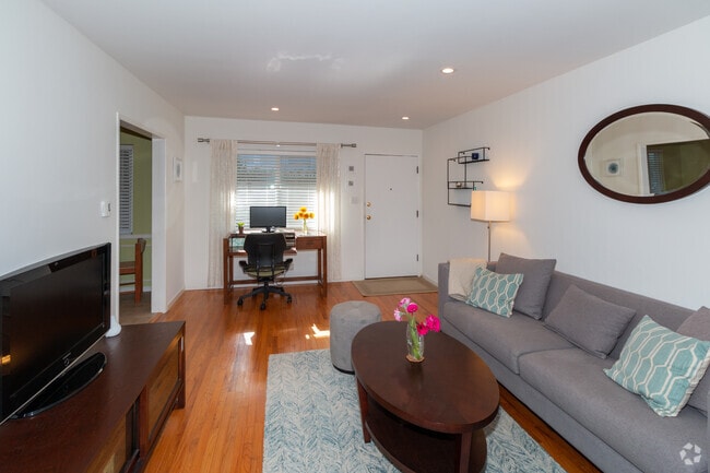 Building Photo - 1419 15th St Unit 3 Rental