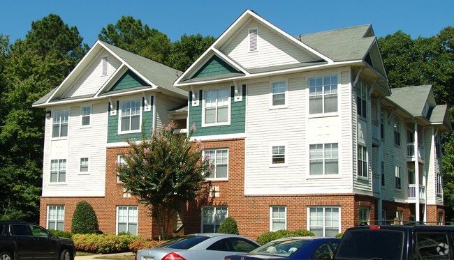 Sterling Glen Apartments - Sterling Glen Apartments