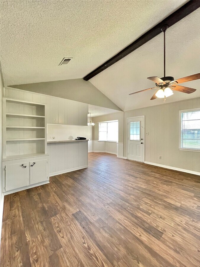 Photo - 1864 Acacia Cir