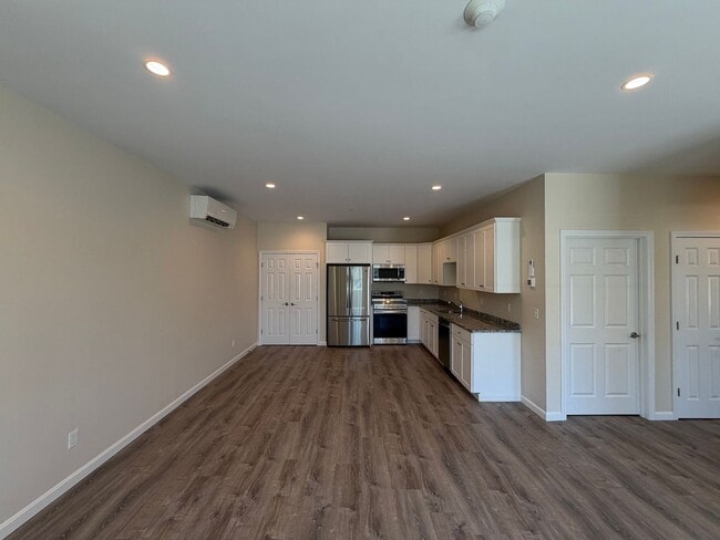 Photo - 85 Lowell St Unidad 1