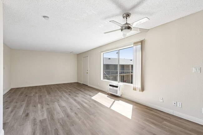 Laurel Canyon Apartments