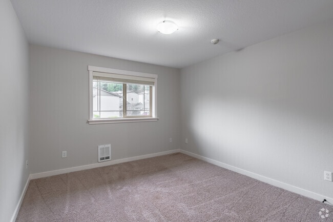 2BR, 2BA - 979SF - Primary Bedroom