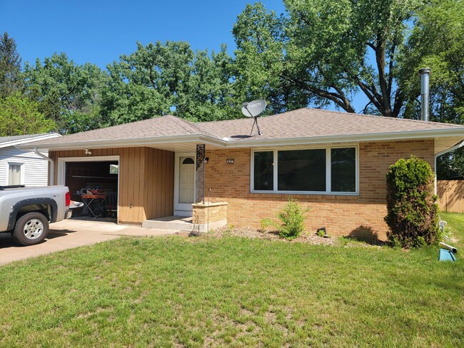 Single Family Home in Fridley - VIDEO TOUR... - Single Family Home in Fridley - VIDEO TOUR...