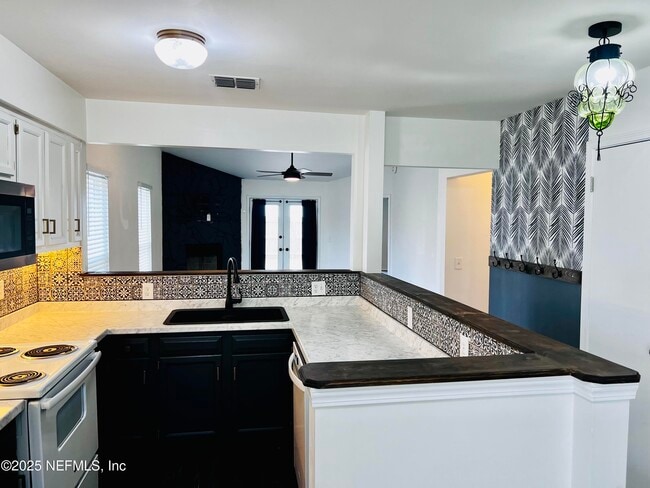 Photo - 2024 Oak Water Dr