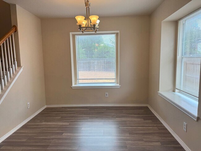 Photo - 9061 Clearwood Pth