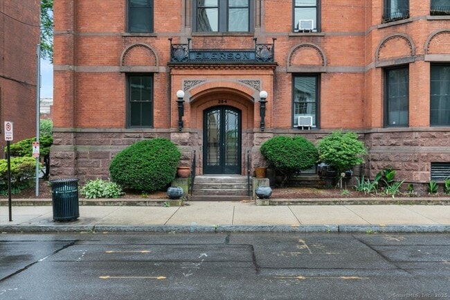 Photo - 284 Orange St Apartment Unit 203