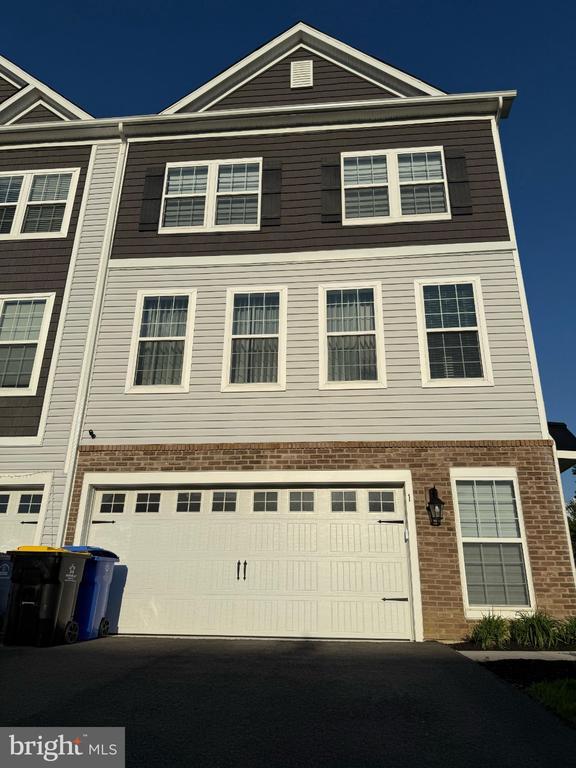 Photo - 1 Autumn Park Blvd