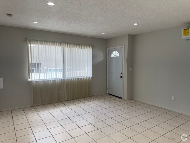 Building Photo - 141 Marguerita Ave Rental