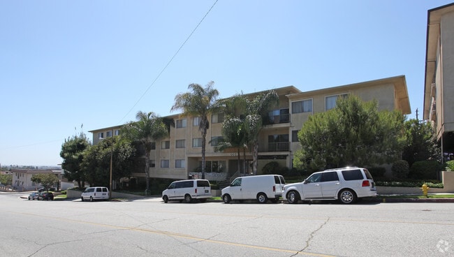 Howard Crown Apartments