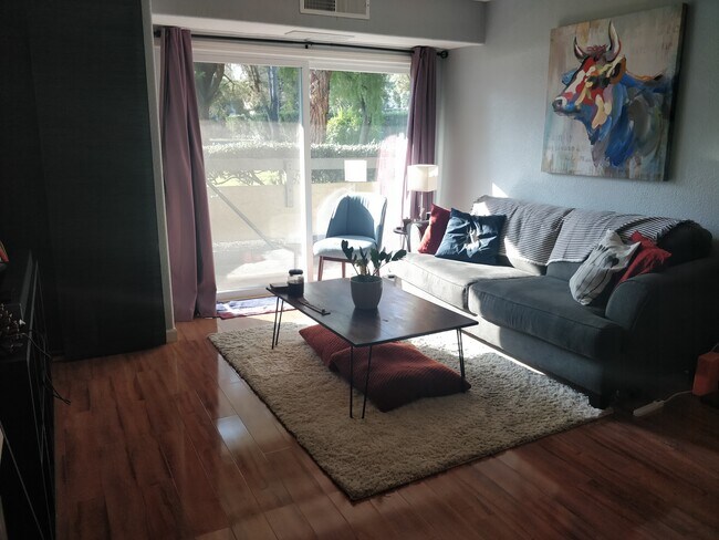 Photo - 275 Tradewinds Dr Apartments Unit 5