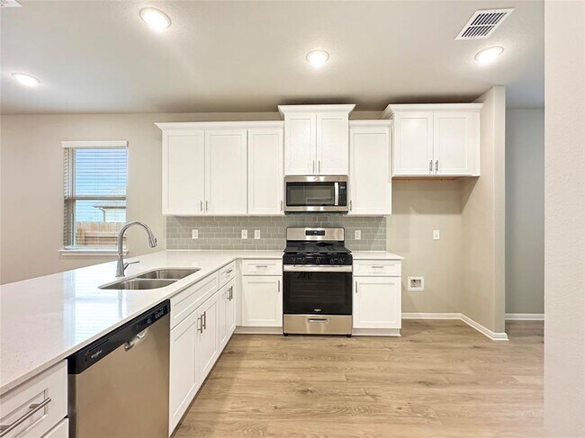 Photo - 249 Porter Country Pkwy