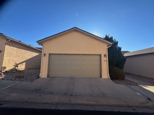 Building Photo - Charming 3BD Townhome in Gated Community just minutes from Peterson AFB & Fort Carson - Security ...