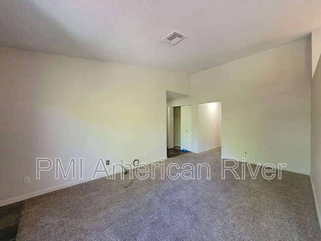 Building Photo - 7131 Stella Ln Rental