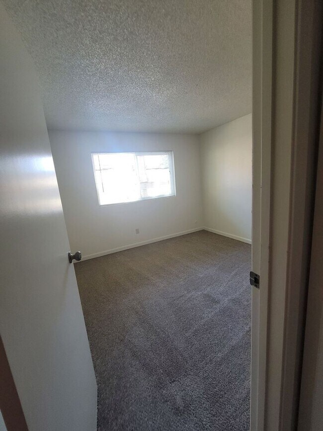 Stonegate Village Apartments