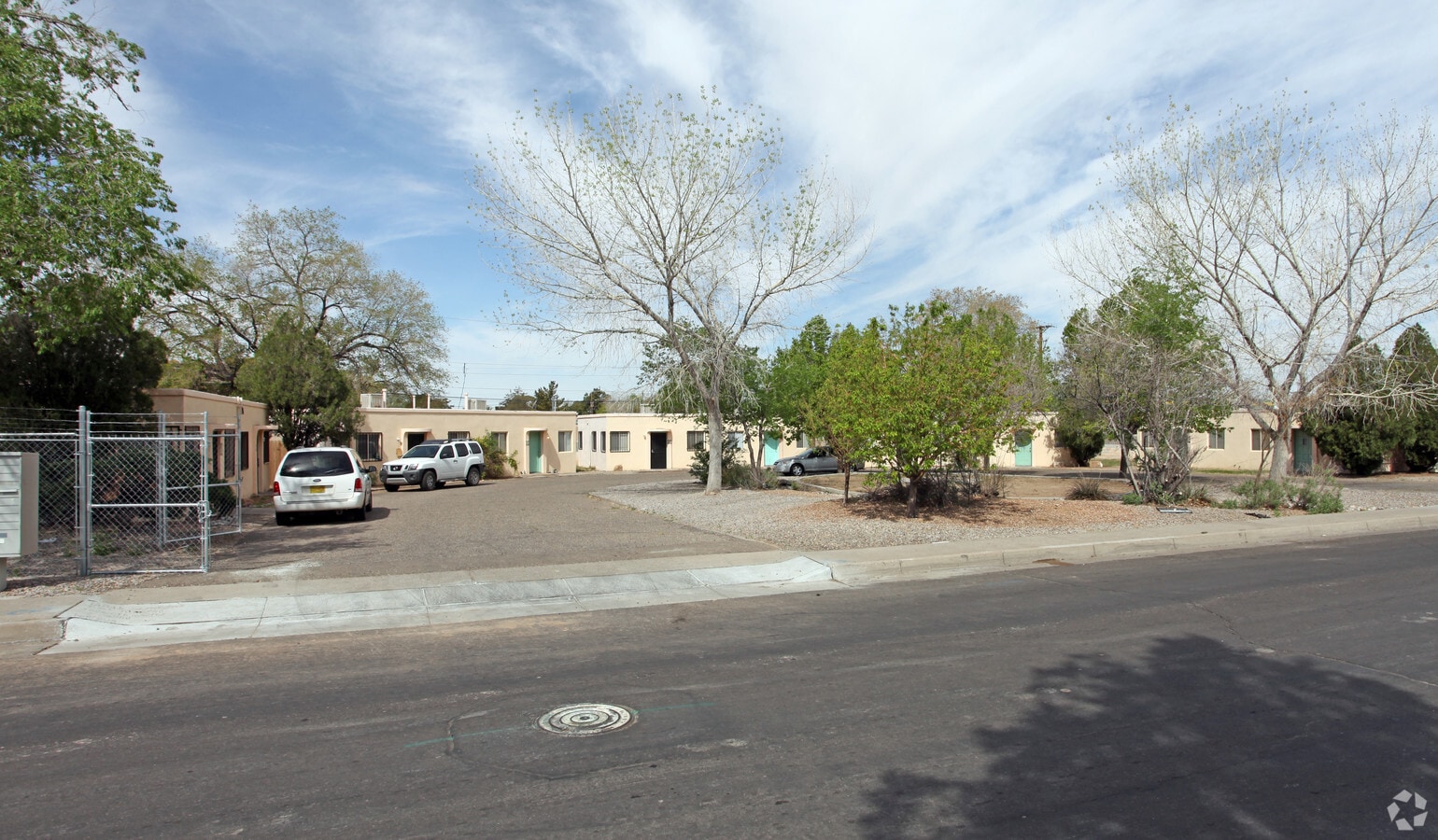 Alvarado Apartments - Alvarado Apartments