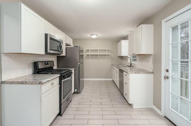 Photo - 2113 Paddington Rd