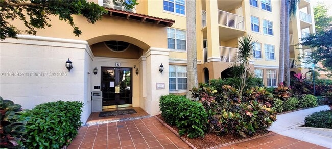 Photo - 19555 E Country Club Dr Unidad 8307