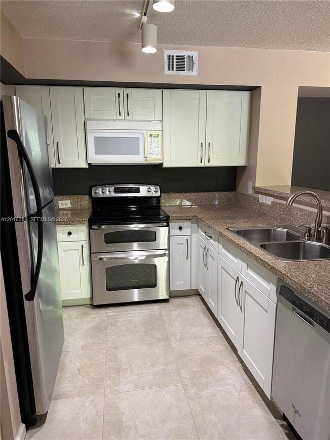 Photo - 2113 Renaissance Blvd Unidad 203