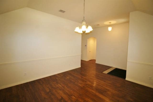 Photo - 5316 Lake Gardens Drive