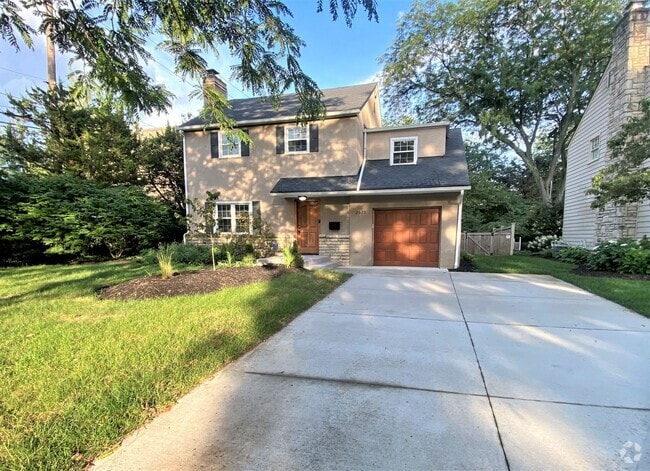 Building Photo - 4 Bedroom - Upper Arlington Rental