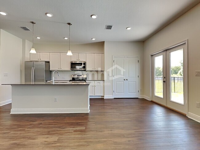 Photo - 27334 St Andrews Ave