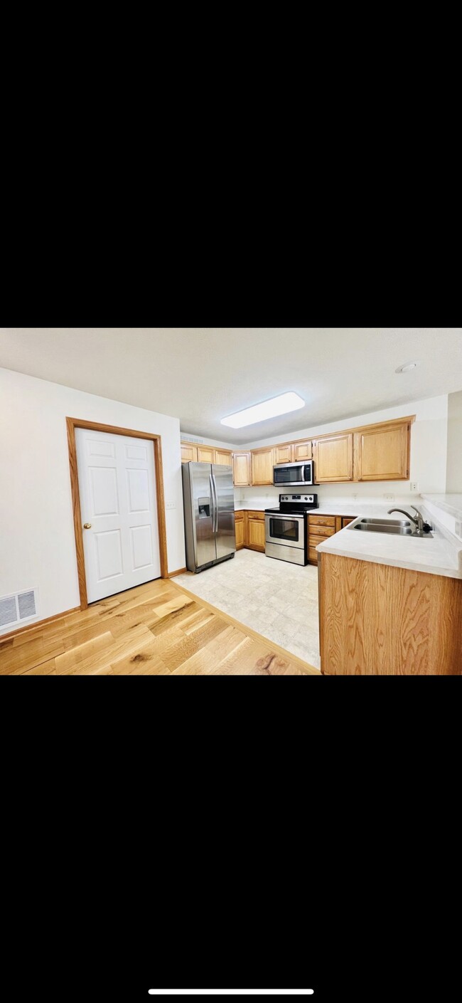 Photo - 1754 N 175th Plaza Townhome