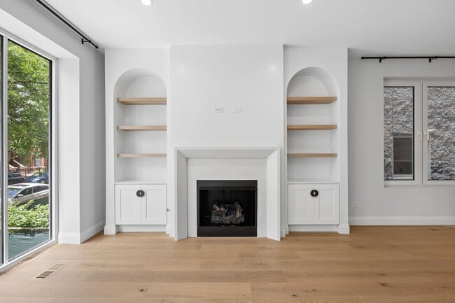 Photo - 3739 N Clifton Ave Unit #1