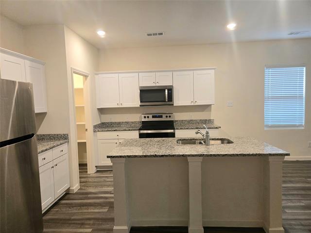 Photo - 1825 Sandlin Dr