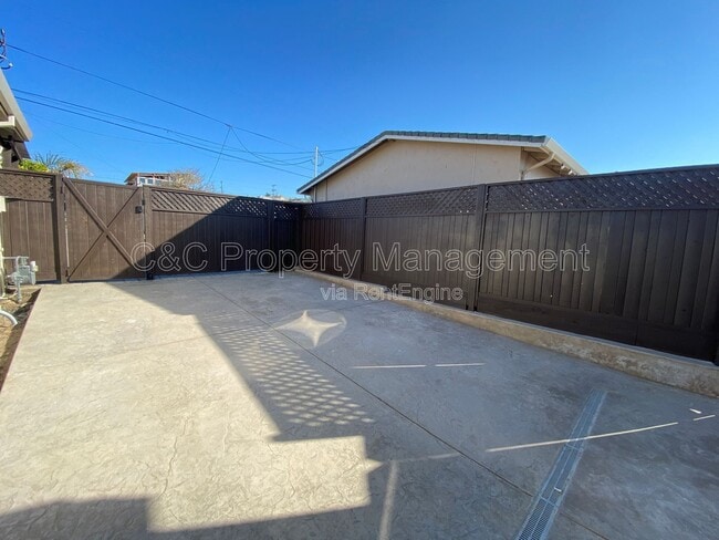 Photo - 1301 Darwin St Unit B