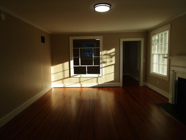 Photo - 7 Harby Ave
