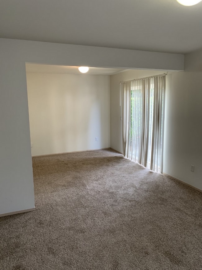 Photo - 321-R Street SE Unit A