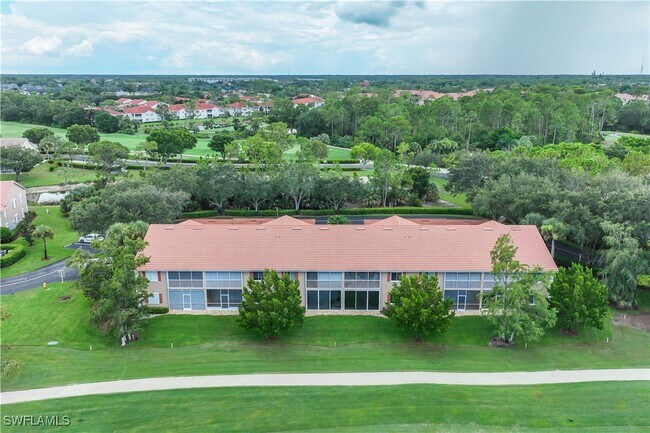 Building Photo - 725 Saratoga Cir Unit 102