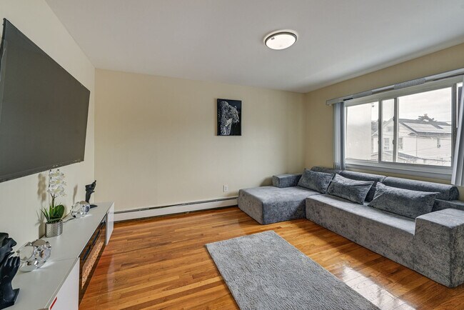 140-50 160th St Unit SI ID1637180P
