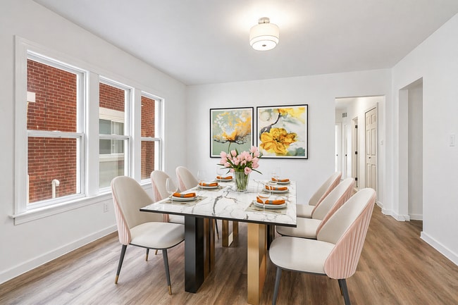 Photo - 2509 Gladstone St