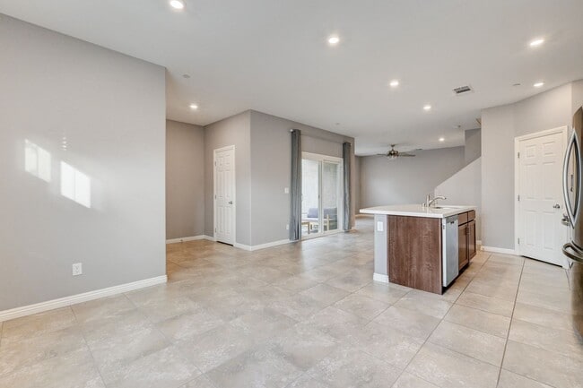 Photo - 10669 Sariah Skye Ave