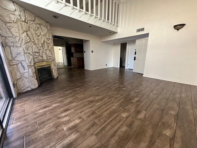 Photo - 1475 Brittany Ln