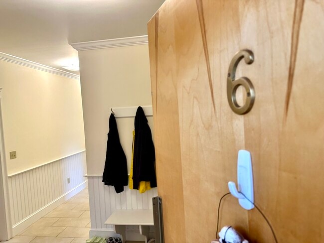 Building Photo - 27 Glenville Ave Unit 6