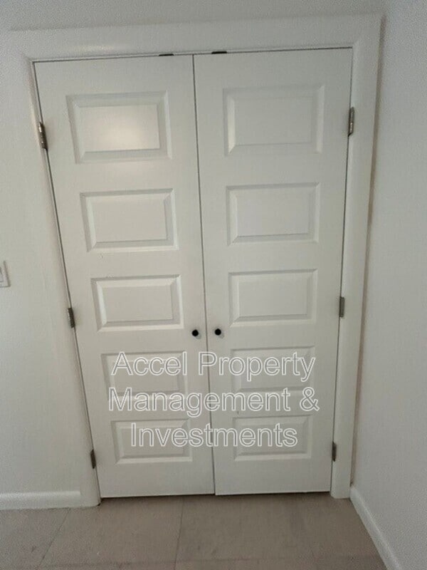 Photo - 209 N 28th St