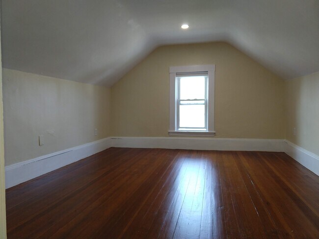 bedroom - 91 Irving St Unit #2