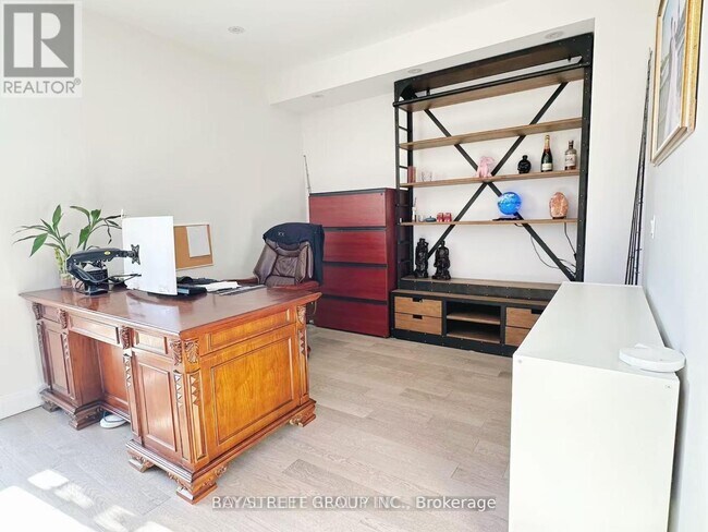 Photo - 13 Thomas Foster St